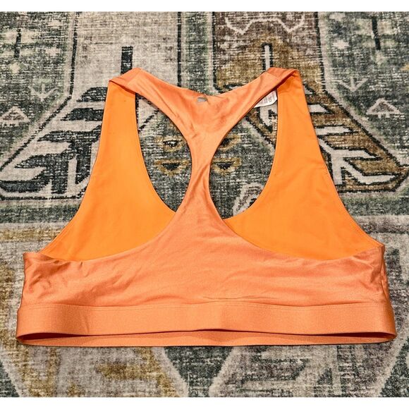Fabletics Yesi Shine Low Impact Sports Bra - Picture 3 of 7